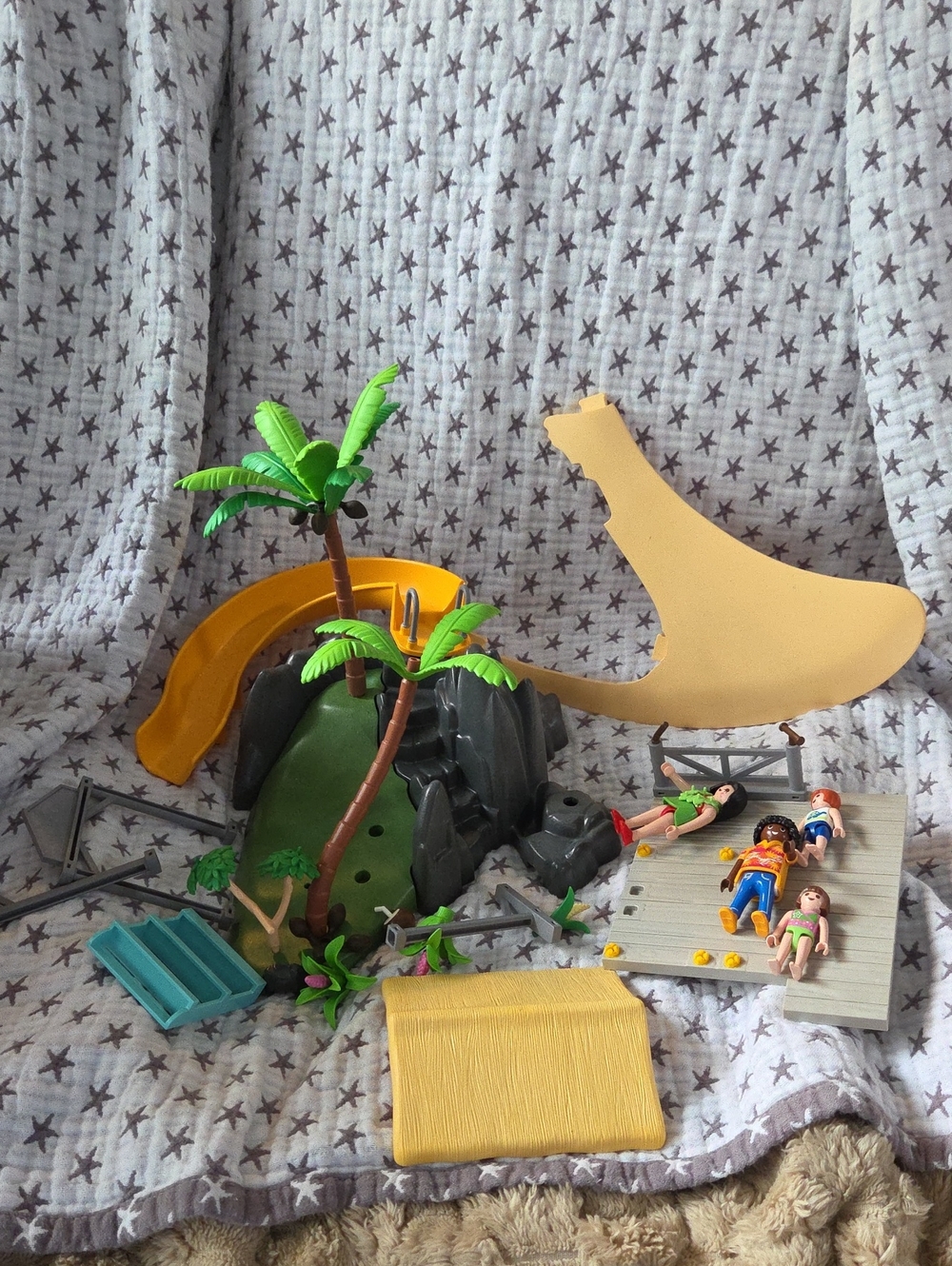 Playmobile Tiki Bar With People Incomplete